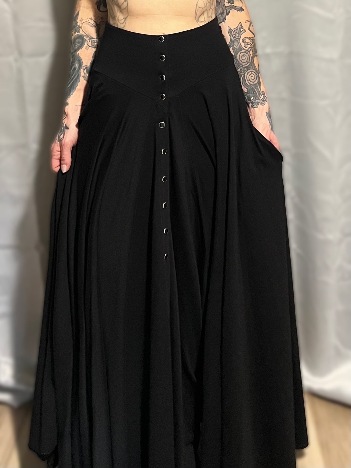 Danse Macabre Pearl Snap Maxi Skirt limited Edition