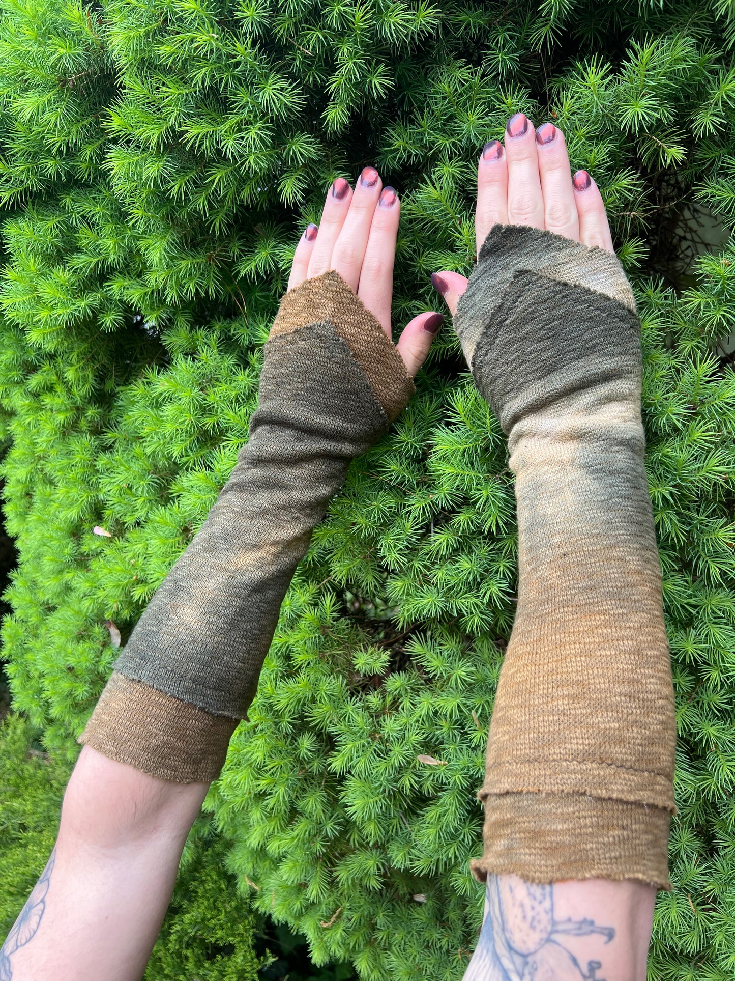 Gauntlet Armwarmers in your choice of colorway