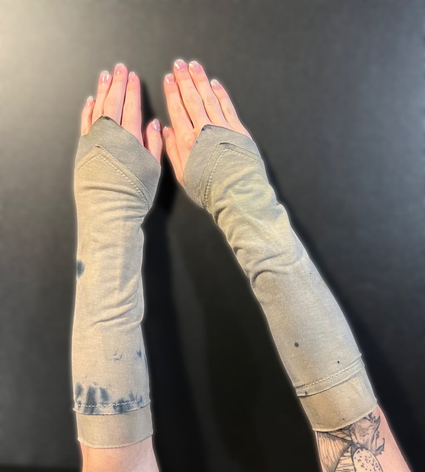 Gauntlet Armwarmers in your choice of colorway