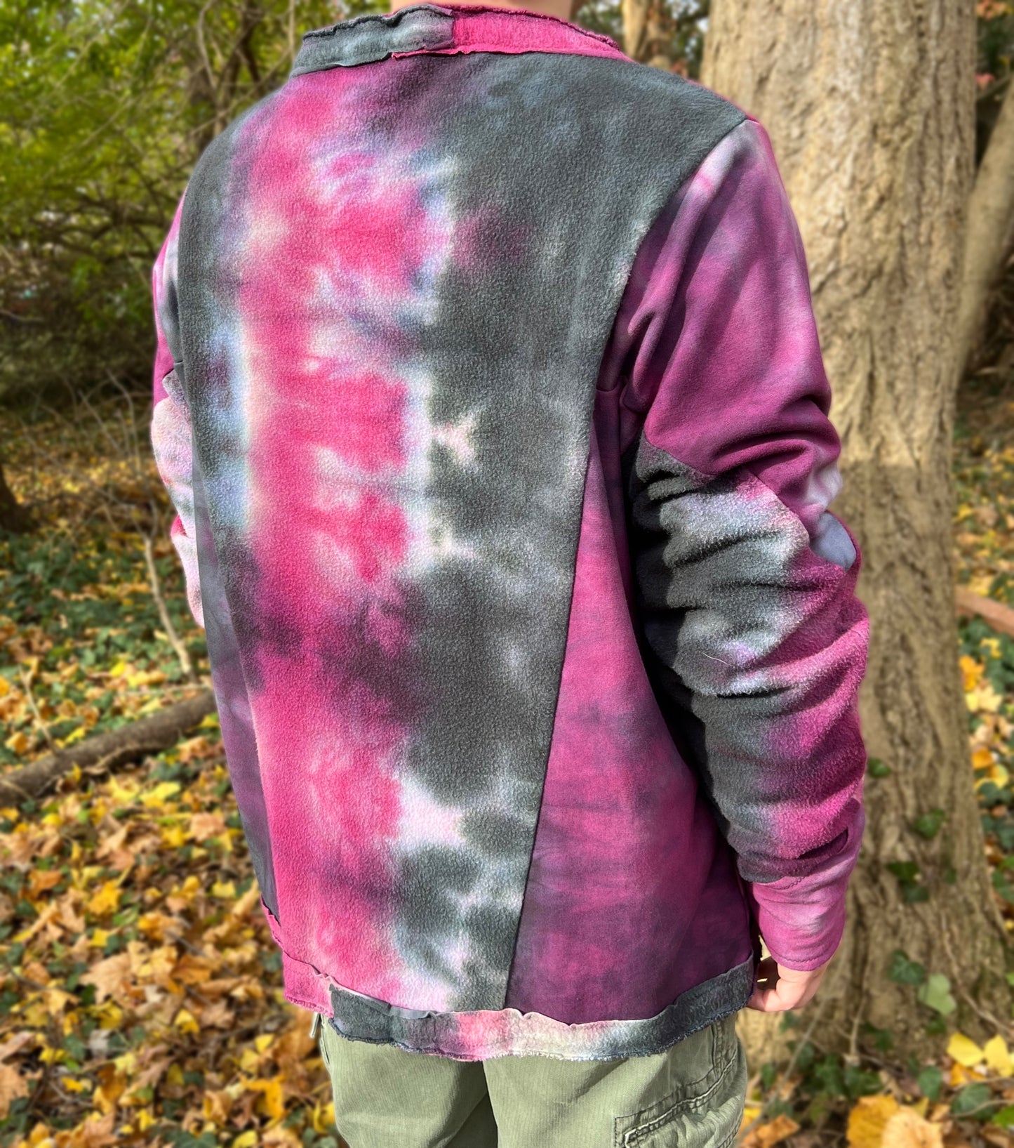 Eidolon Crew Sweatshirt Bear’s colorway