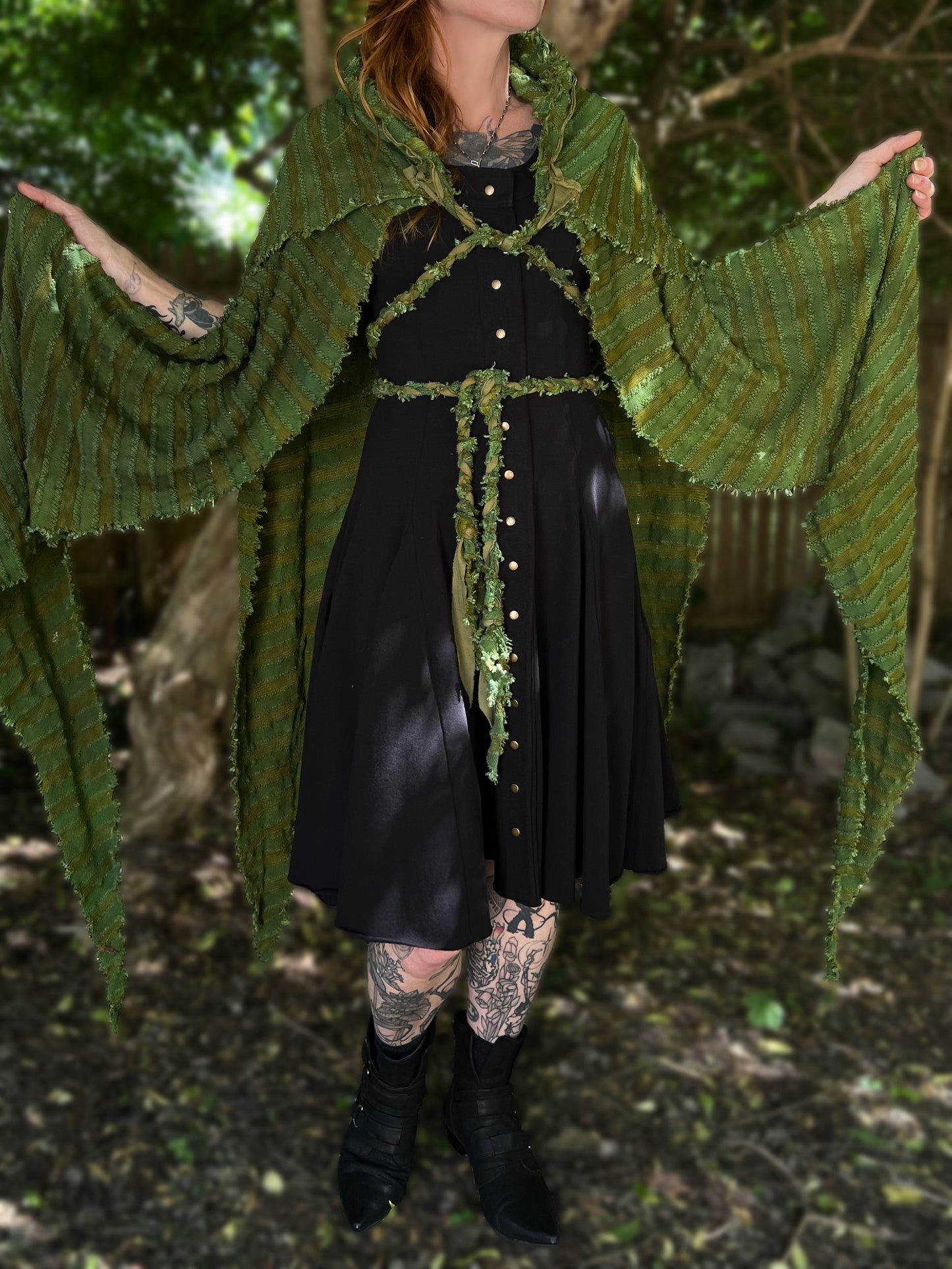 Lore Hooded Shawl Taxus colorway