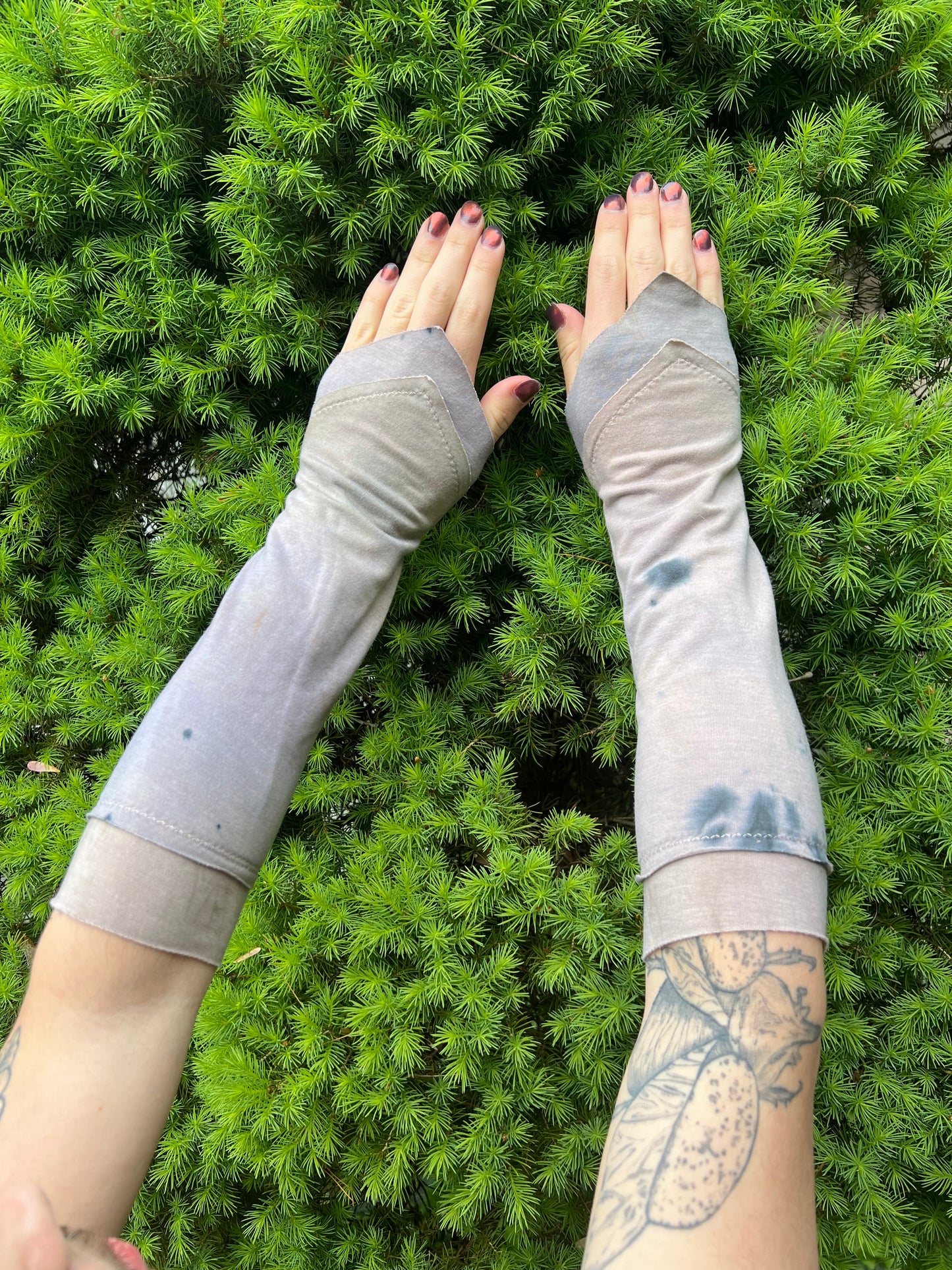 Gauntlet Armwarmers in your choice of colorway