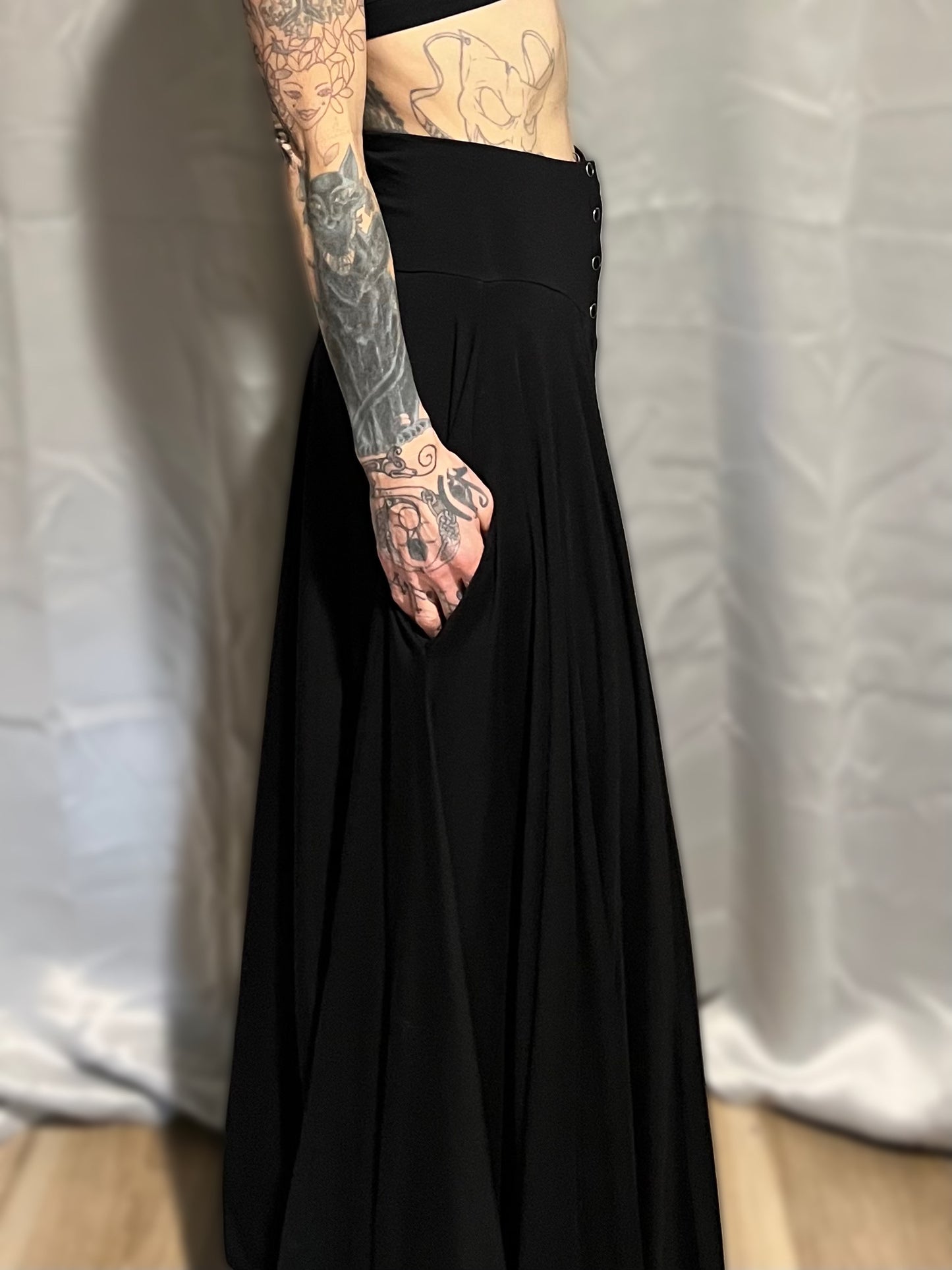 Danse Macabre Pearl Snap Maxi Skirt limited Edition