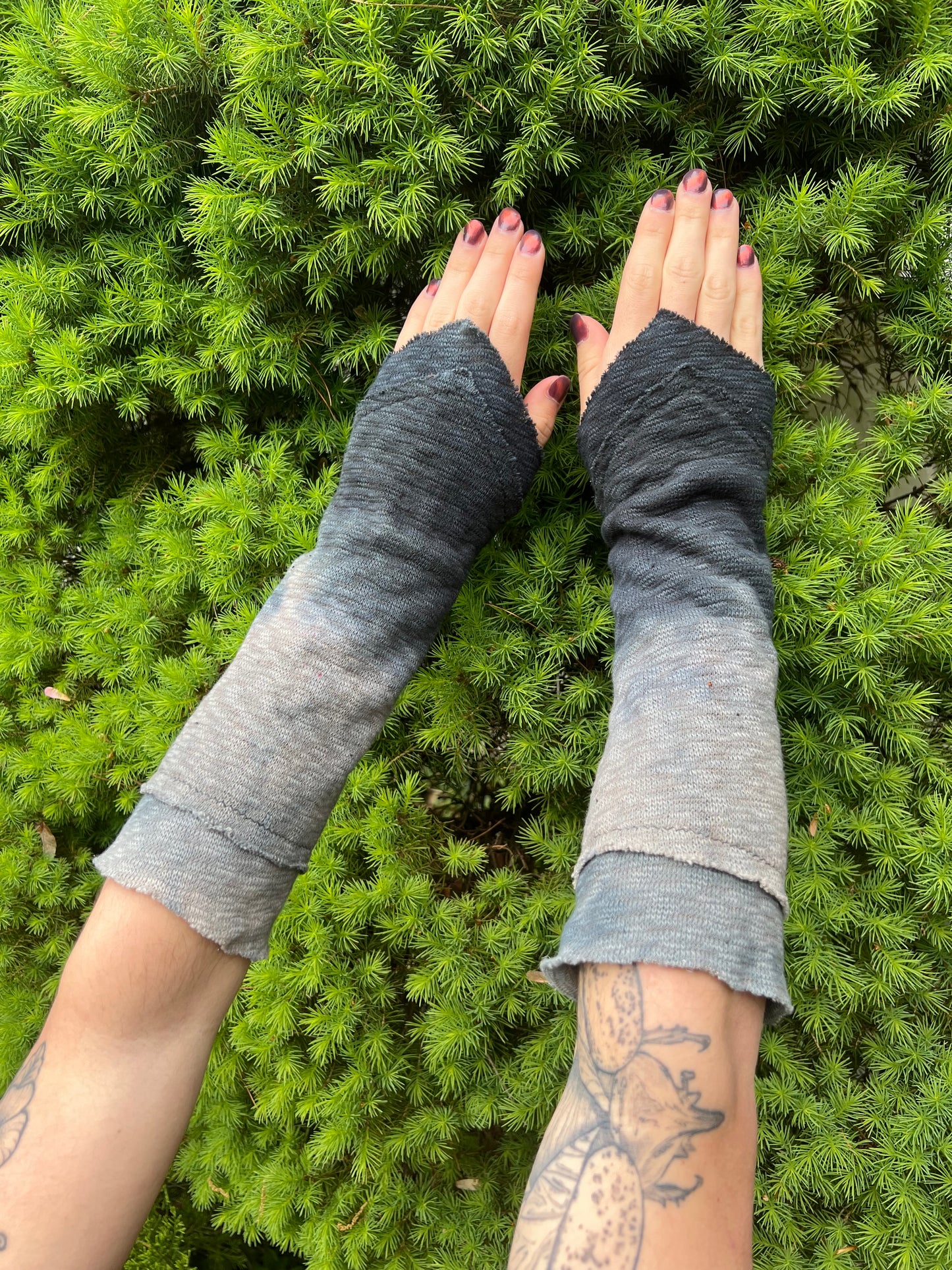 Gauntlet Armwarmers in your choice of colorway