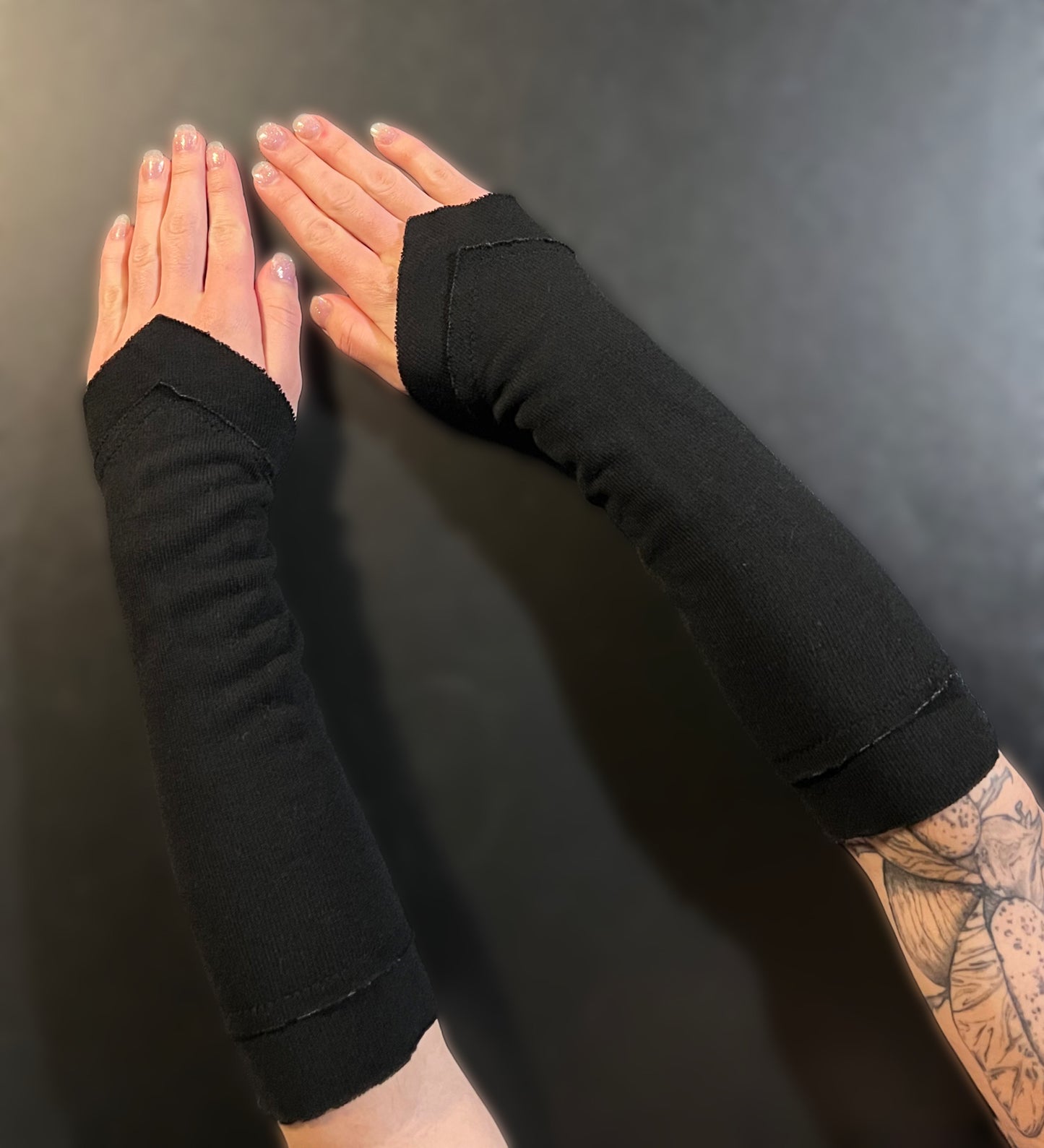 Gauntlet Armwarmers in your choice of colorway