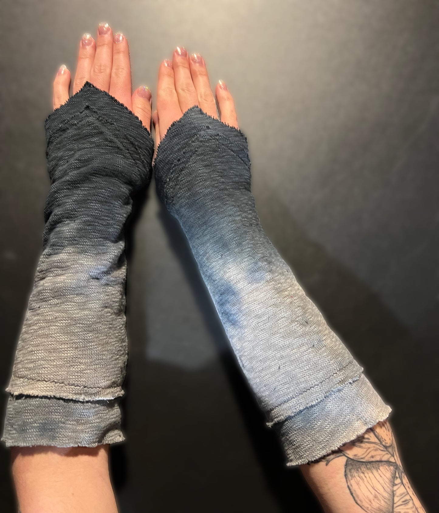 Gauntlet Armwarmers in your choice of colorway