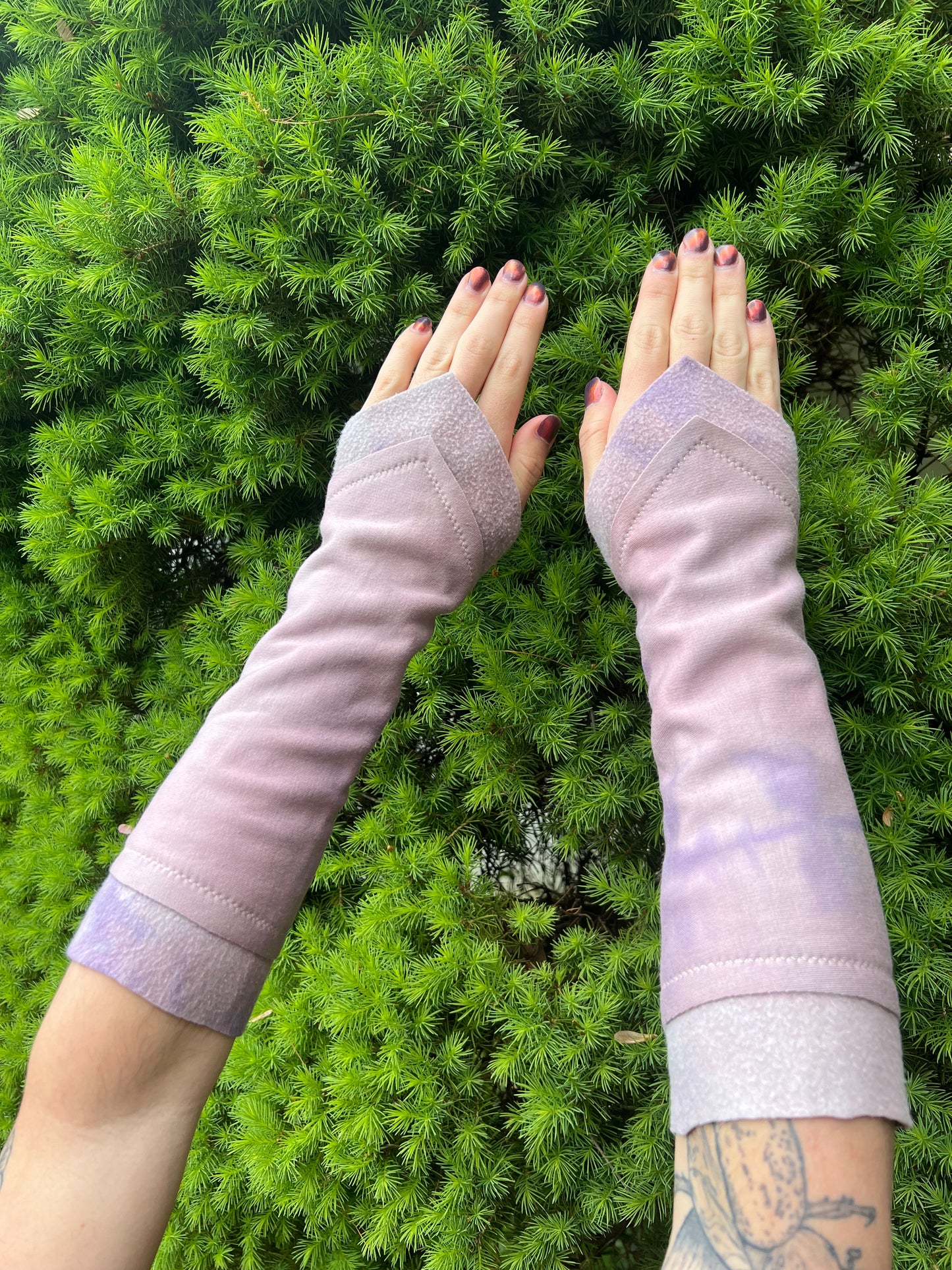 Gauntlet Armwarmers in your choice of colorway